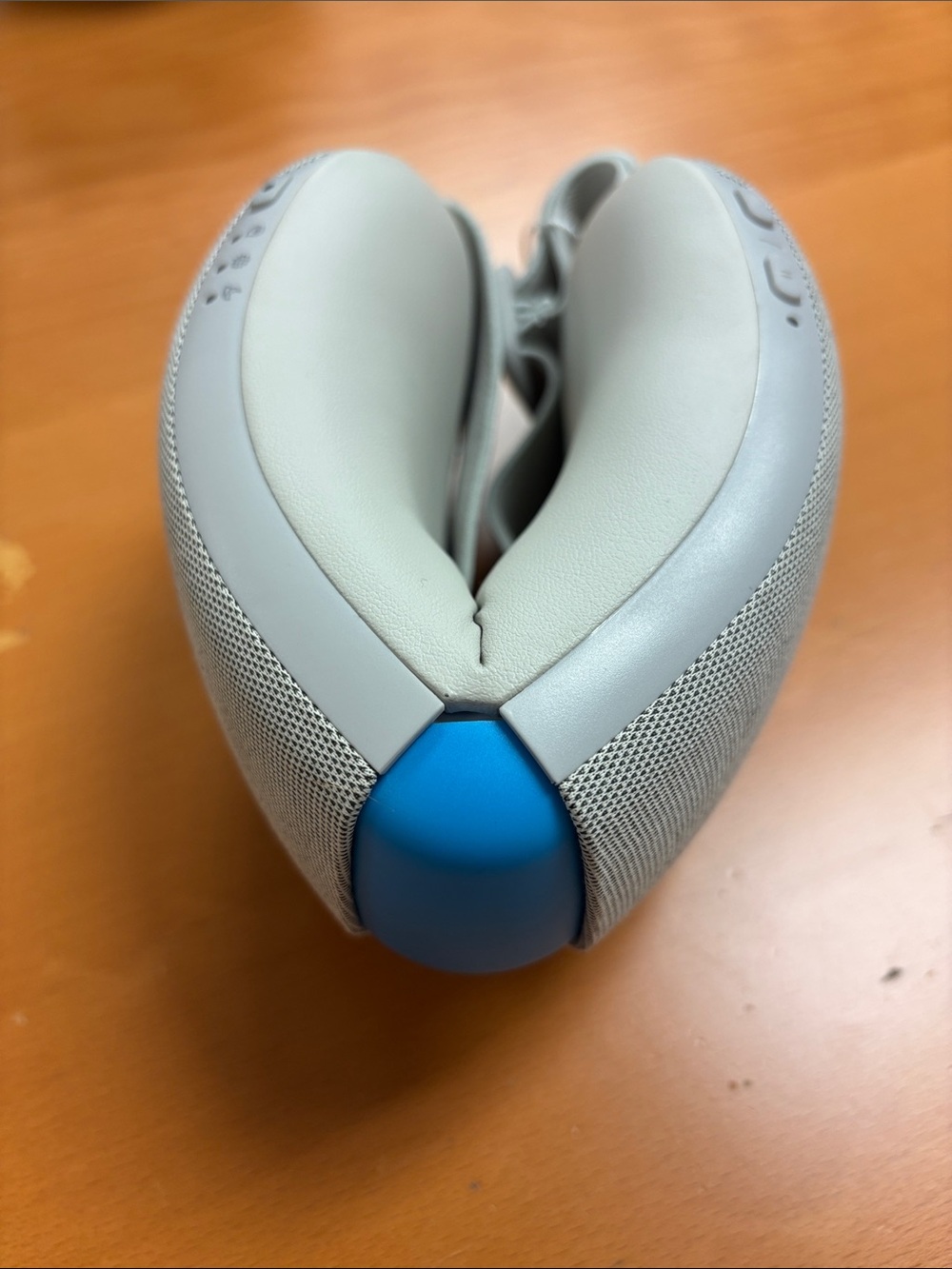 Therabody Over-Ear Headphones in Light Gray and Blue